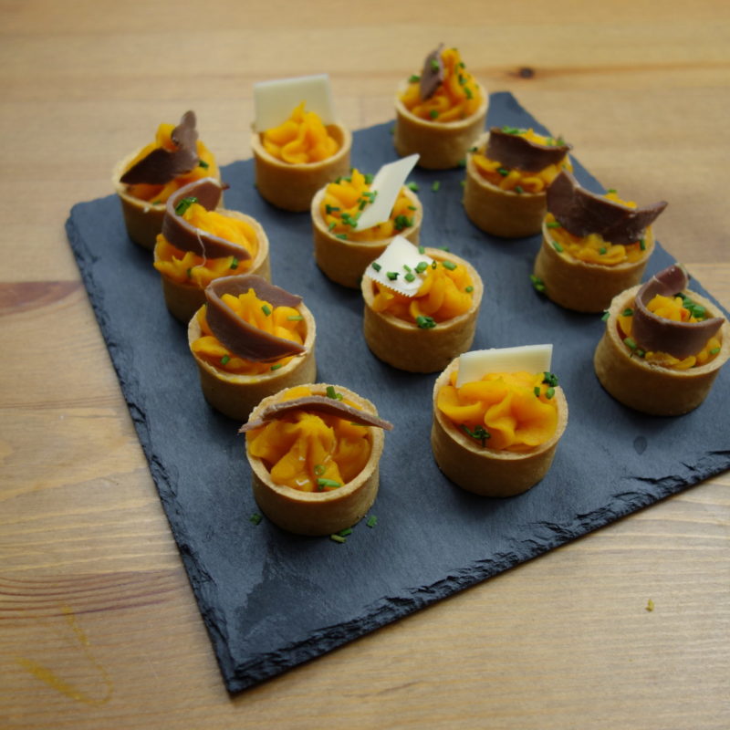 Plateau de 20 tartelettes mousse de petit pois et magret fumé
